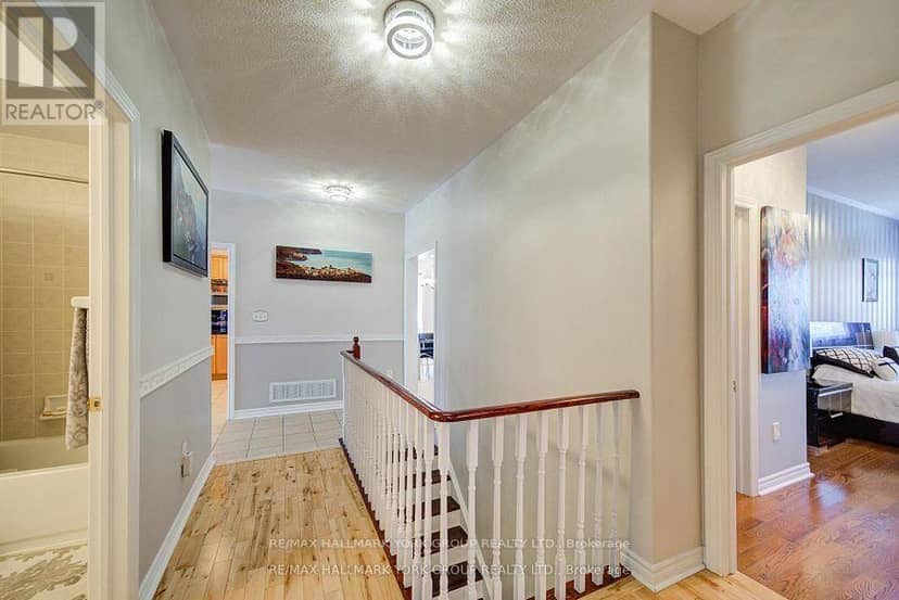 26 Regalia Way — photo 17 of 40