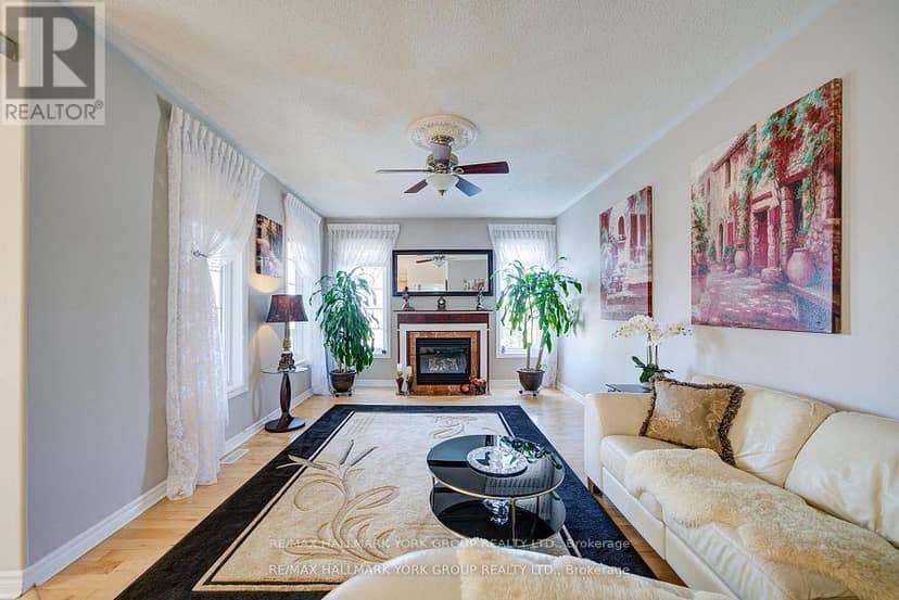 26 Regalia Way — photo 9 of 40