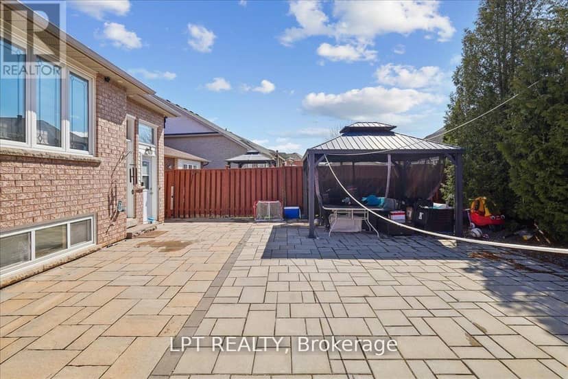 19 Terrastone Court — photo 10 of 11