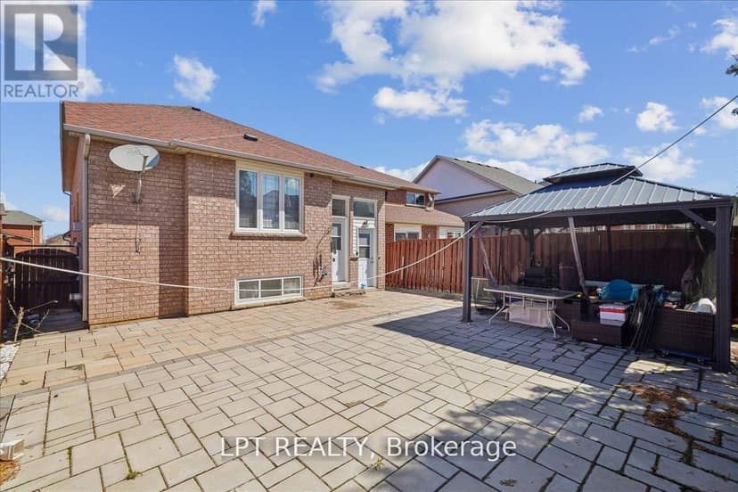 19 Terrastone Court — photo 8 of 11