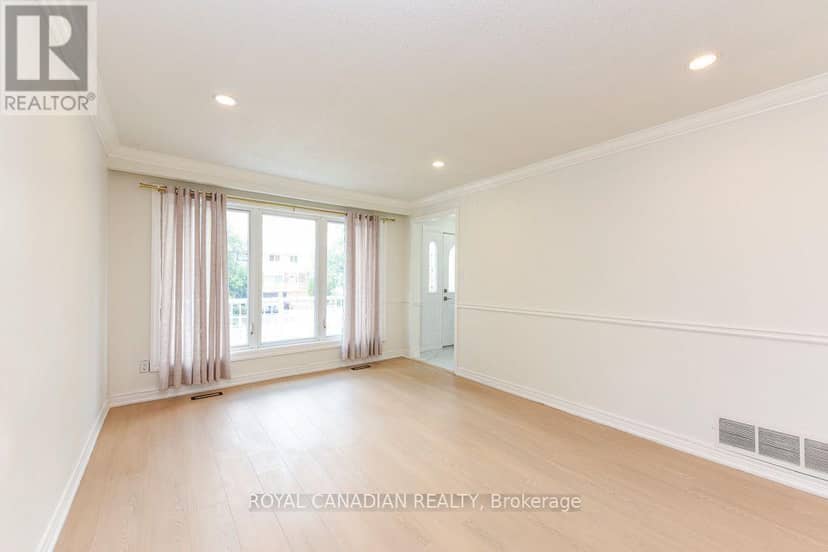 7700 Kittridge Drive — photo 19 of 40