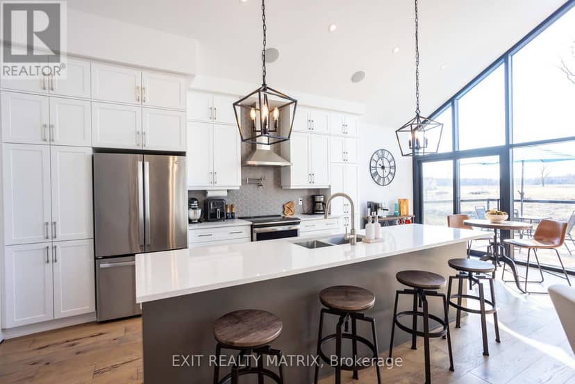 709 Lebrun Street — photo 5 of 32