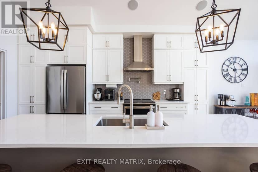 709 Lebrun Street — photo 8 of 32