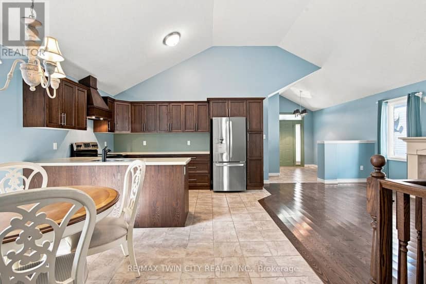 11 Lockwood Street — photo 11 of 36