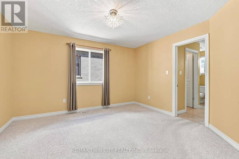 11 Lockwood Street — photo 16 of 36