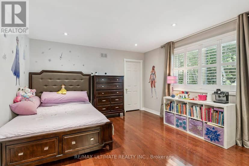 1 Versailles Court — photo 31 of 40