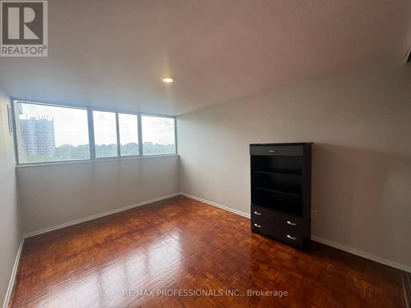 602 - 11 Wincott Drive — photo 13 of 20