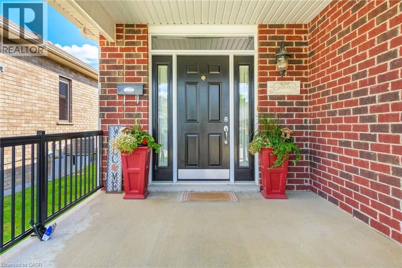 11 LOCKWOOD Street — photo 4 of 38