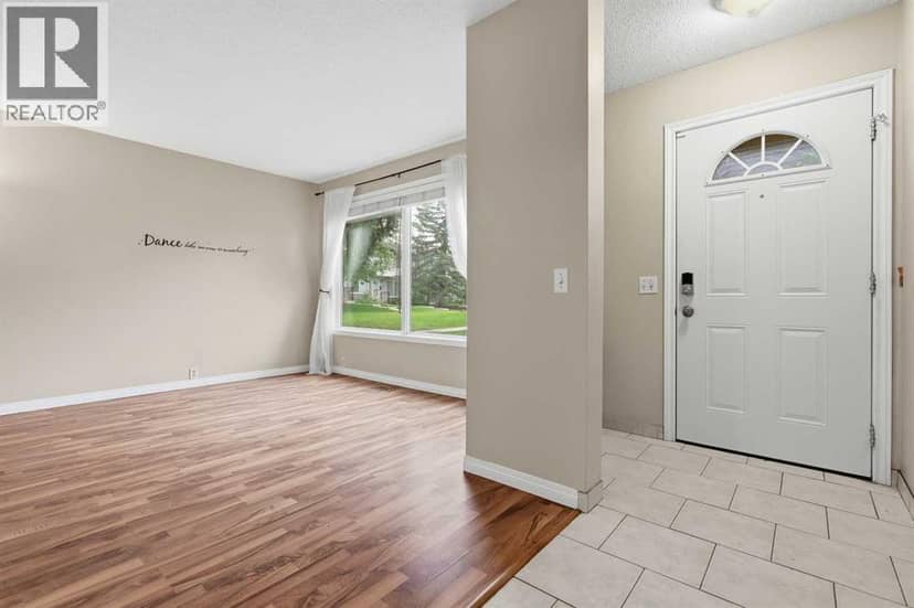 224, 999 Canyon Meadows Drive SW, Calgary, photo 5