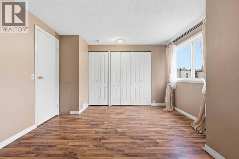 224, 999 Canyon Meadows Drive SW — photo 33 of 40
