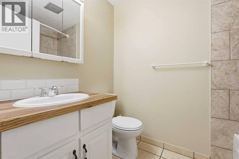 224, 999 Canyon Meadows Drive SW — photo 35 of 40