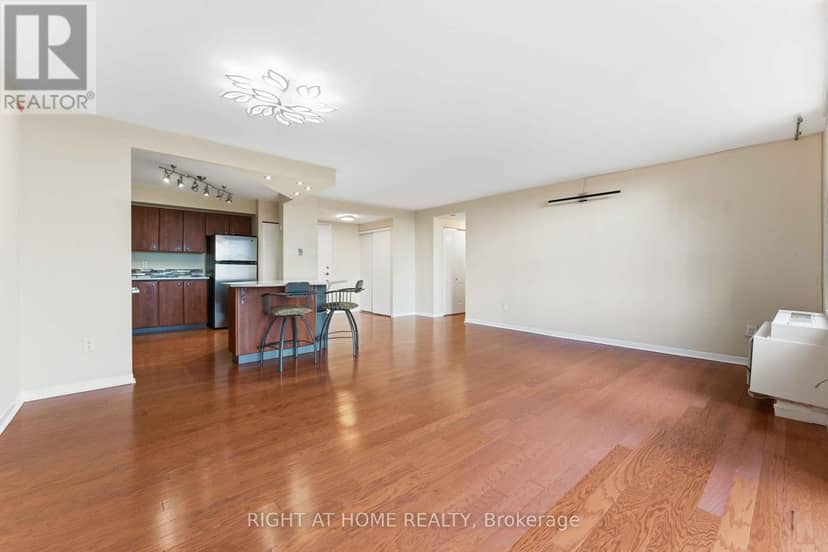 911 - 2759 Carousel Crescent — photo 20 of 40