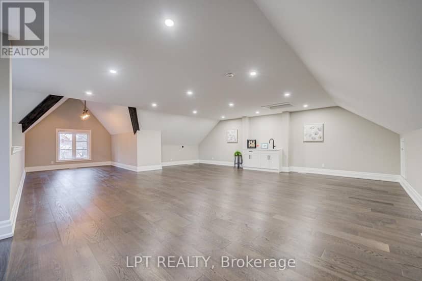 363 Rosebank Road — photo 38 of 40