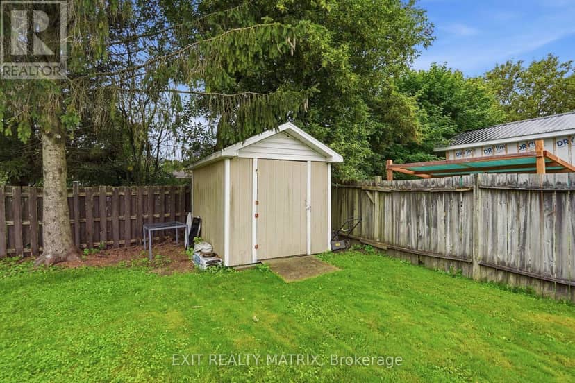 109 Oswald Street — photo 36 of 40