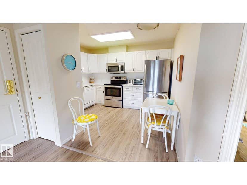 #402 78 McKenney AV, St. Albert, photo 3