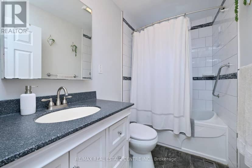 110 John Street — photo 13 of 31