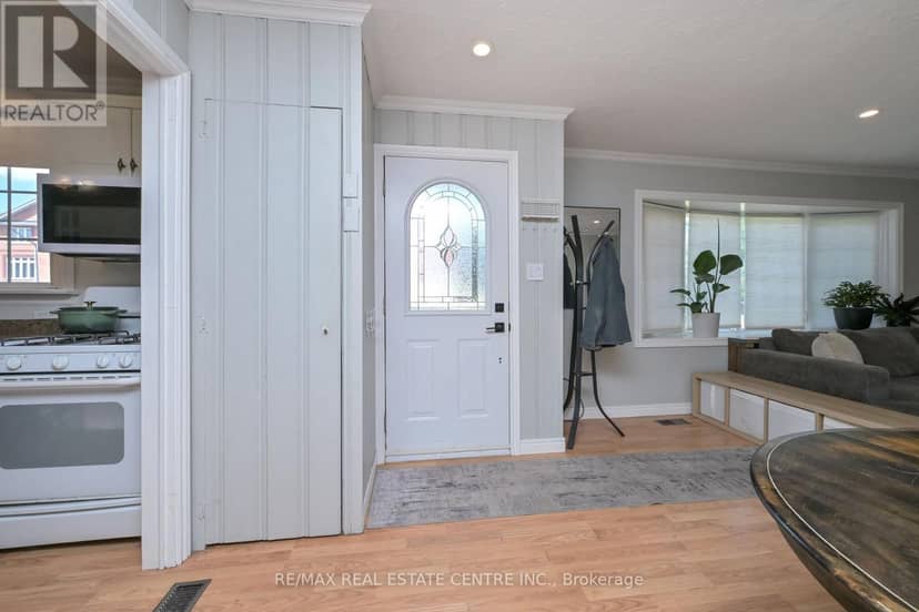 110 John Street — photo 4 of 31