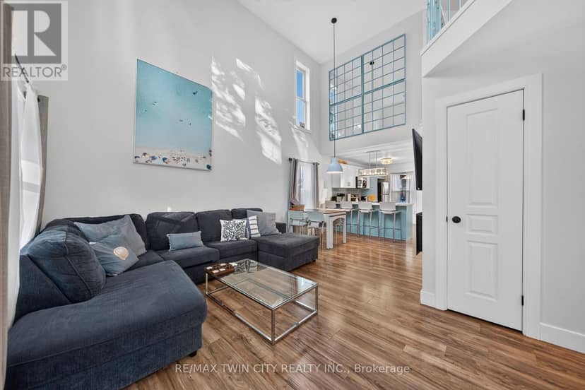 10 Queens Avenue — photo 10 of 40