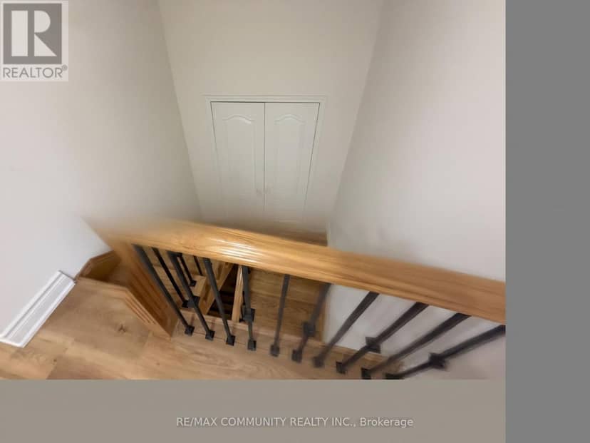5 Canoe Crescent — photo 6 of 13