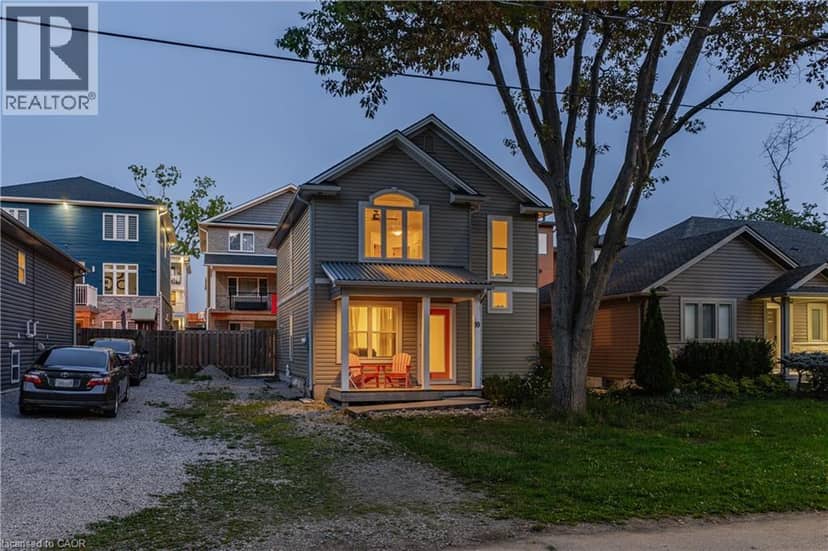 10 QUEENS Avenue, Grand Bend, photo 6