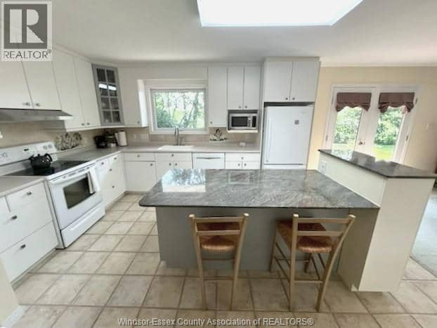 188 Byrnes Road — photo 8 of 40