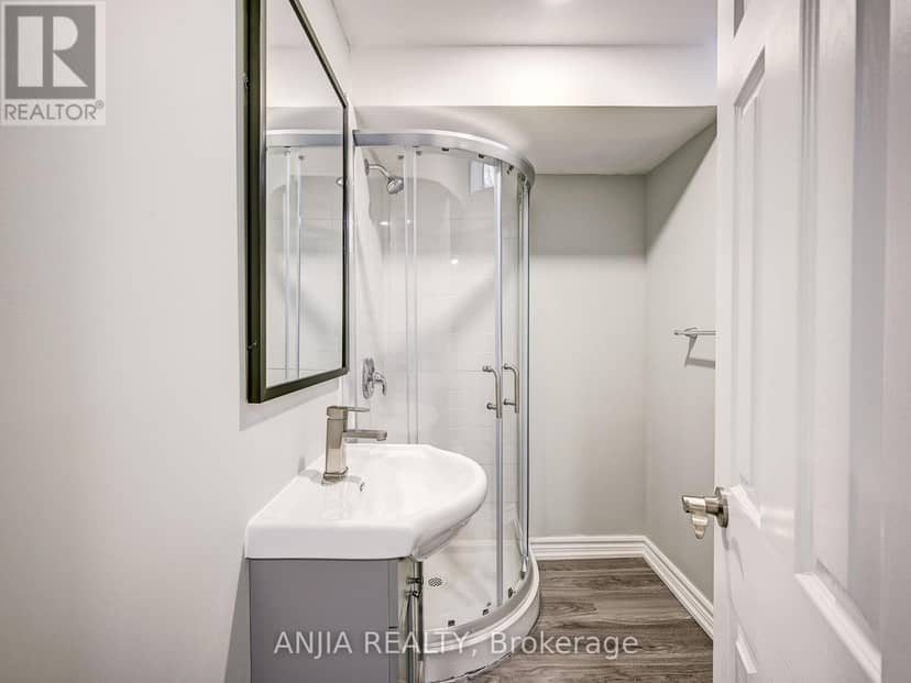 61 Sorrell Crescent — photo 21 of 22