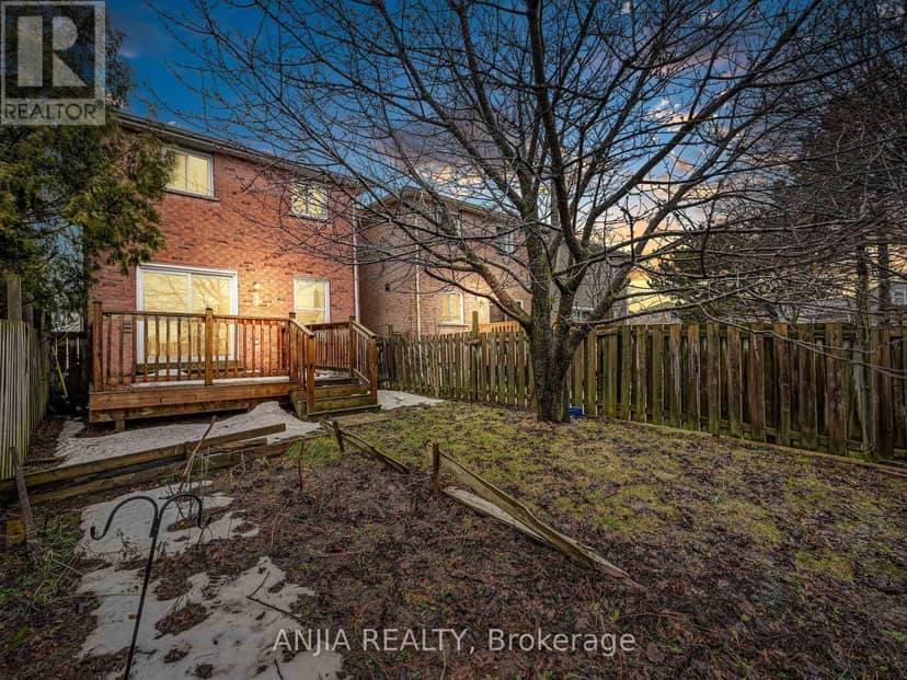 61 Sorrell Crescent — photo 22 of 22