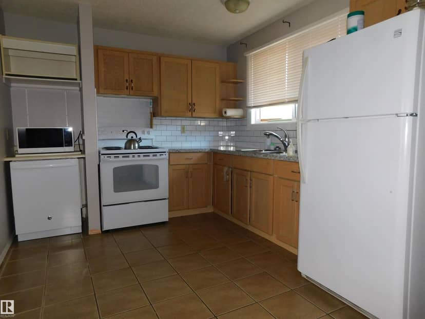 213 Habitat Cr NW, Edmonton, photo 4