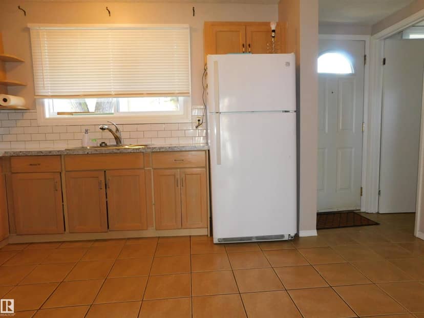 213 Habitat Cr NW, Edmonton, photo 3