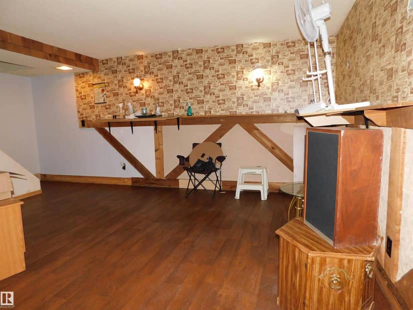 213 Habitat Cr NW — photo 18 of 21