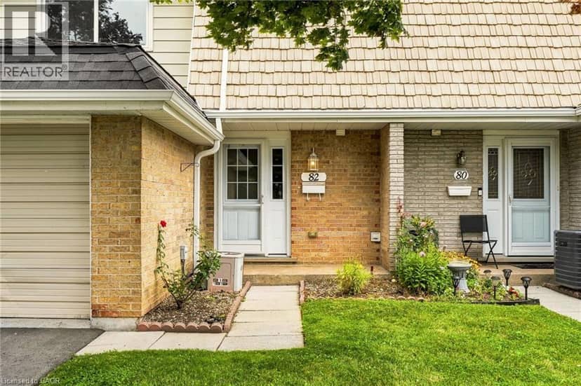 82 ST. ANDREWS Drive, Hamilton, photo 3