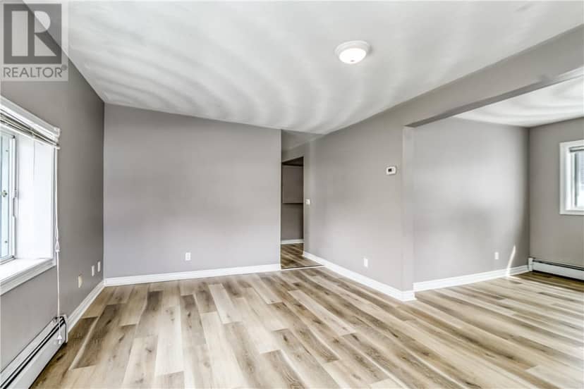 554 Regent Street — photo 15 of 40