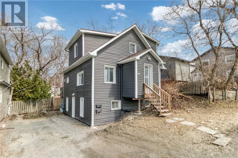 554 Regent Street — photo 2 of 40