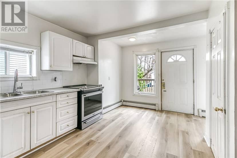 554 Regent Street — photo 8 of 40