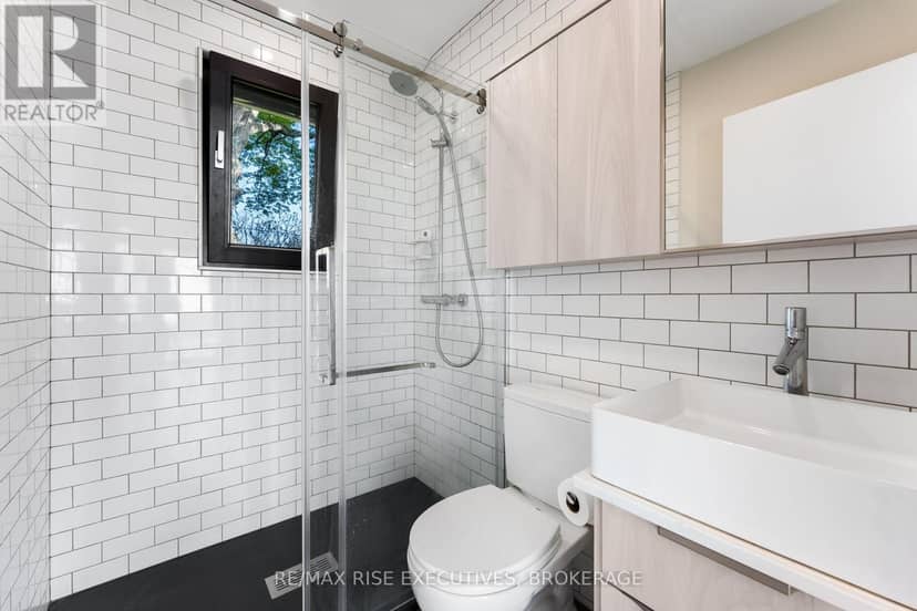 682 Salmon Point Road — photo 12 of 28