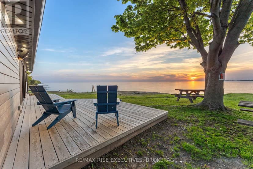 682 Salmon Point Road, Prince Edward County, photo 3