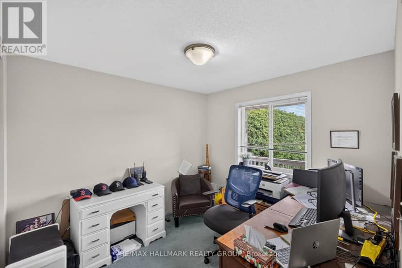 139 Castle Glen Crescent — photo 26 of 40
