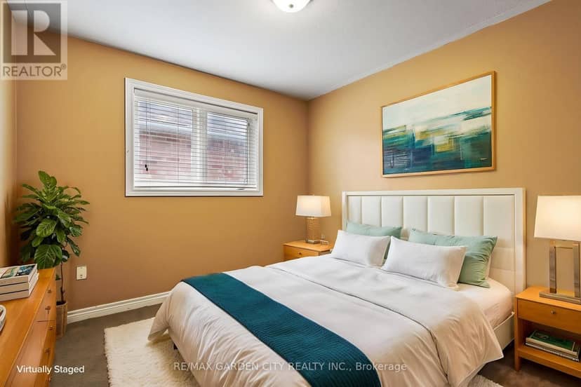 401 Wright Crescent — photo 15 of 27