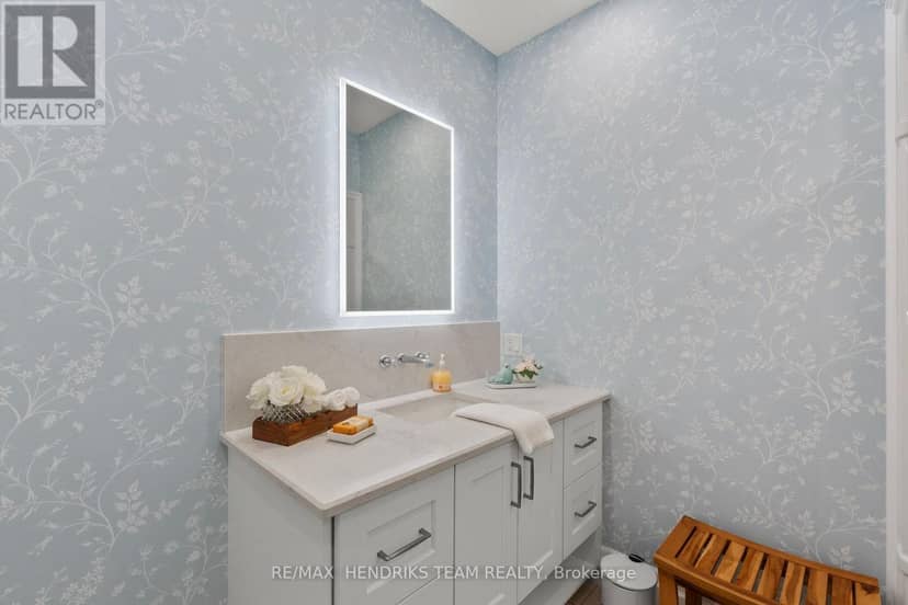 5B Wilholme Drive — photo 23 of 40