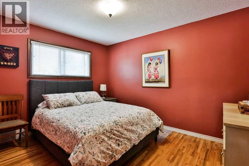 1323 3A Avenue N, Lethbridge, photo 8