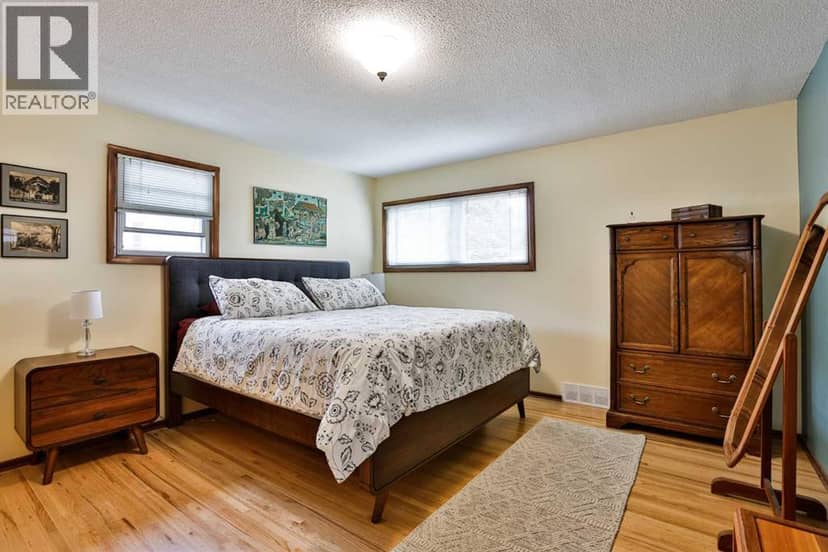 1323 3A Avenue N — photo 9 of 23