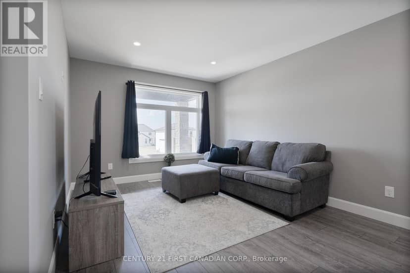 110 Sheldabren Street — photo 16 of 40