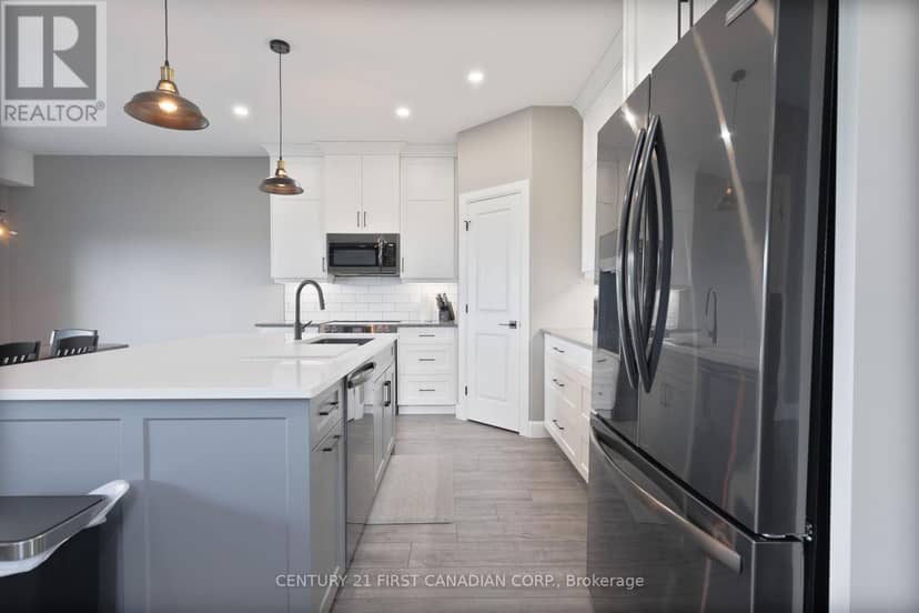 110 Sheldabren Street, North Middlesex, photo 7