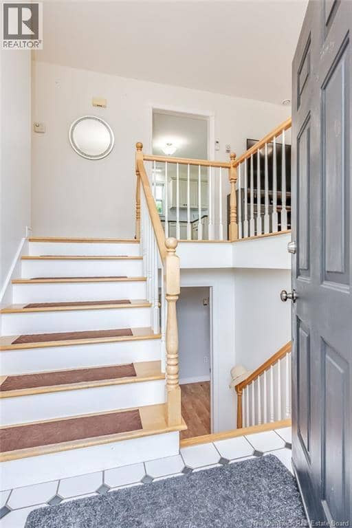 111 Scotiaview Drive — photo 4 of 40