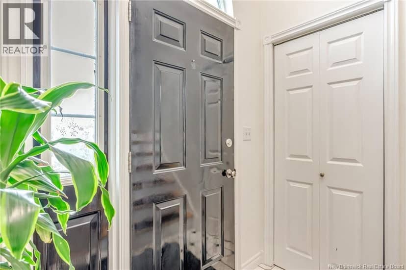 111 Scotiaview Drive — photo 5 of 40