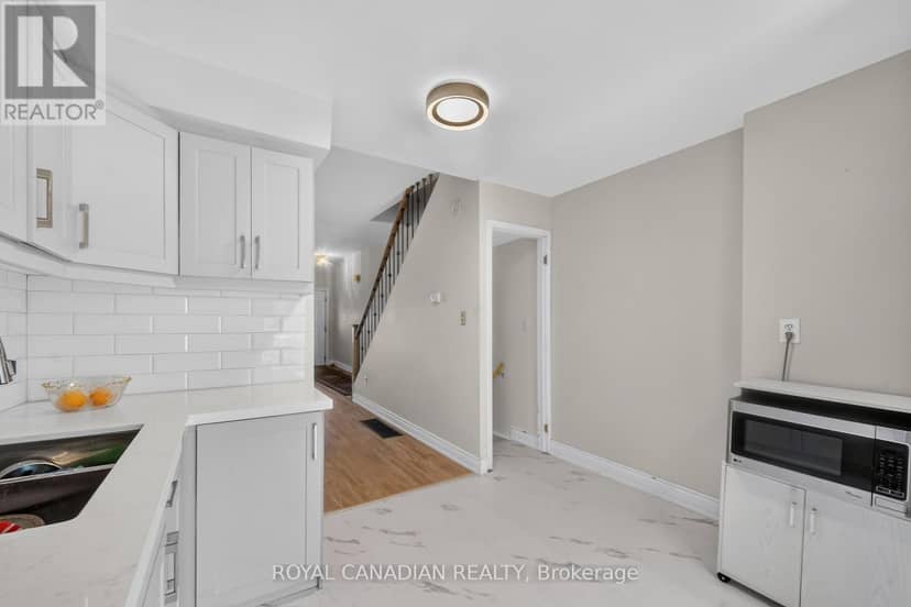 2538 St Clair Avenue W — photo 22 of 38