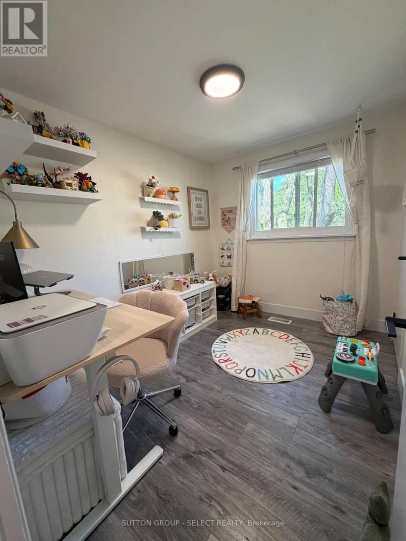 26 - 825 Dundalk Drive — photo 10 of 14