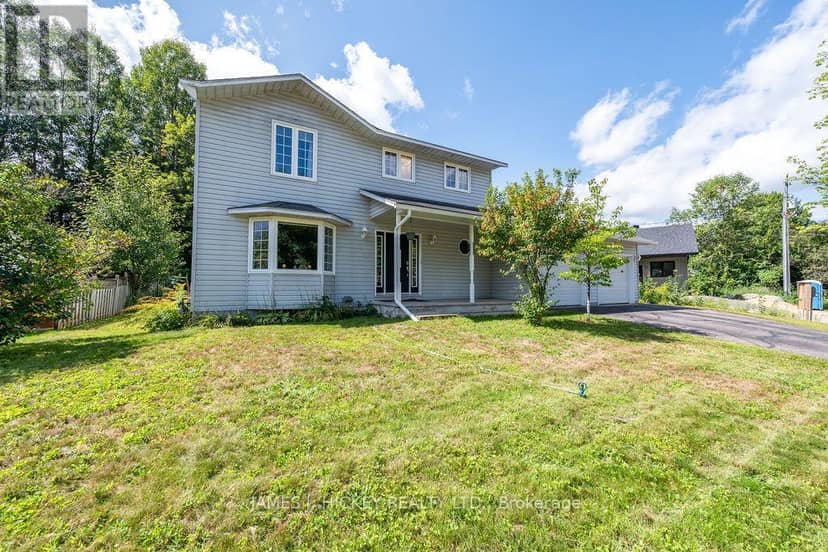 4 Banting Drive, Deep River, photo 2