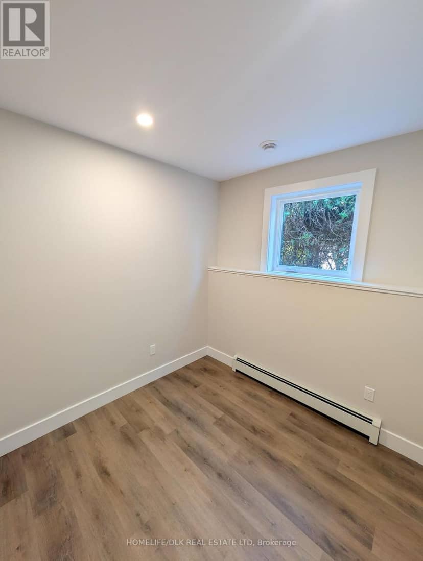 12 Scace Avenue — photo 8 of 20