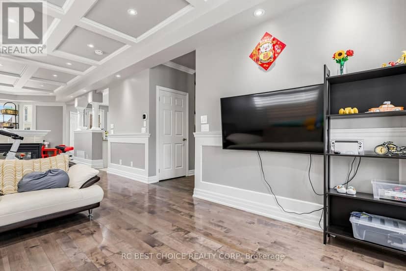 18 Chauncey Court — photo 7 of 40